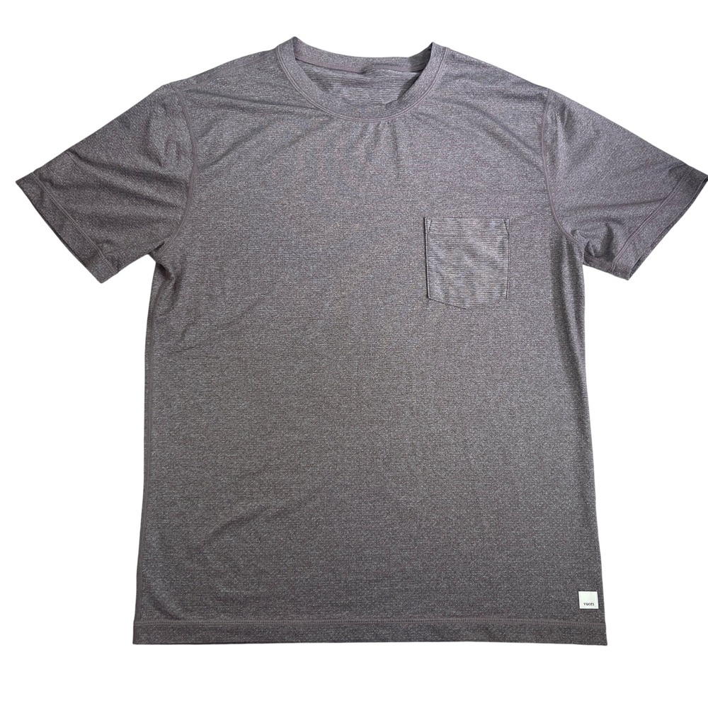 Vuori Tradewind Performance Short Sleeve Pocket Tee Mens Medium Heathered Plum